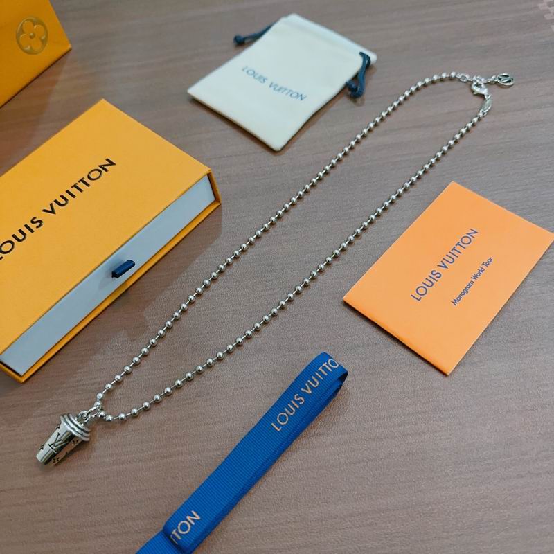 LV Necklace 11yxx140